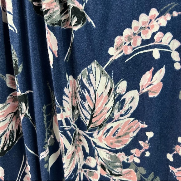 Flutter and Kick Maxi Dress - Picture 5 of 5